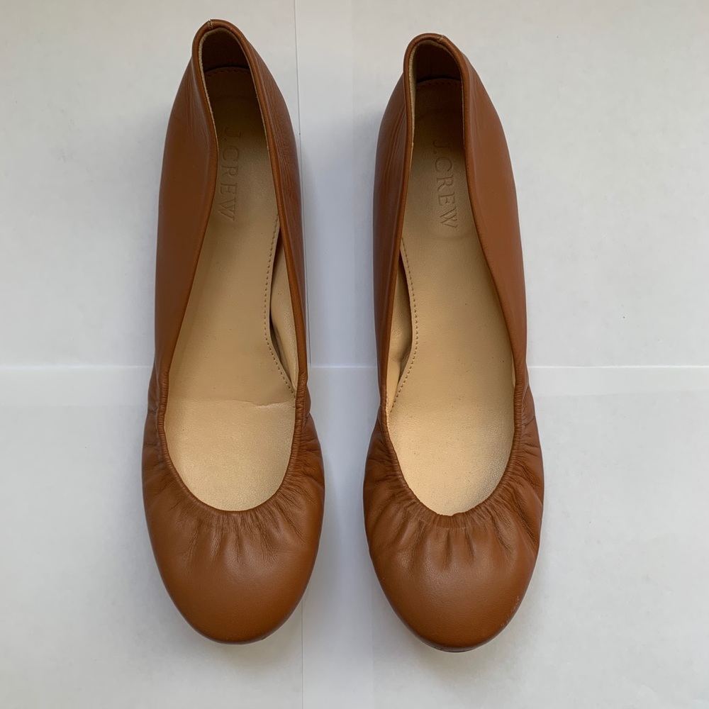 JCrew tan leather flats. Size 7.5